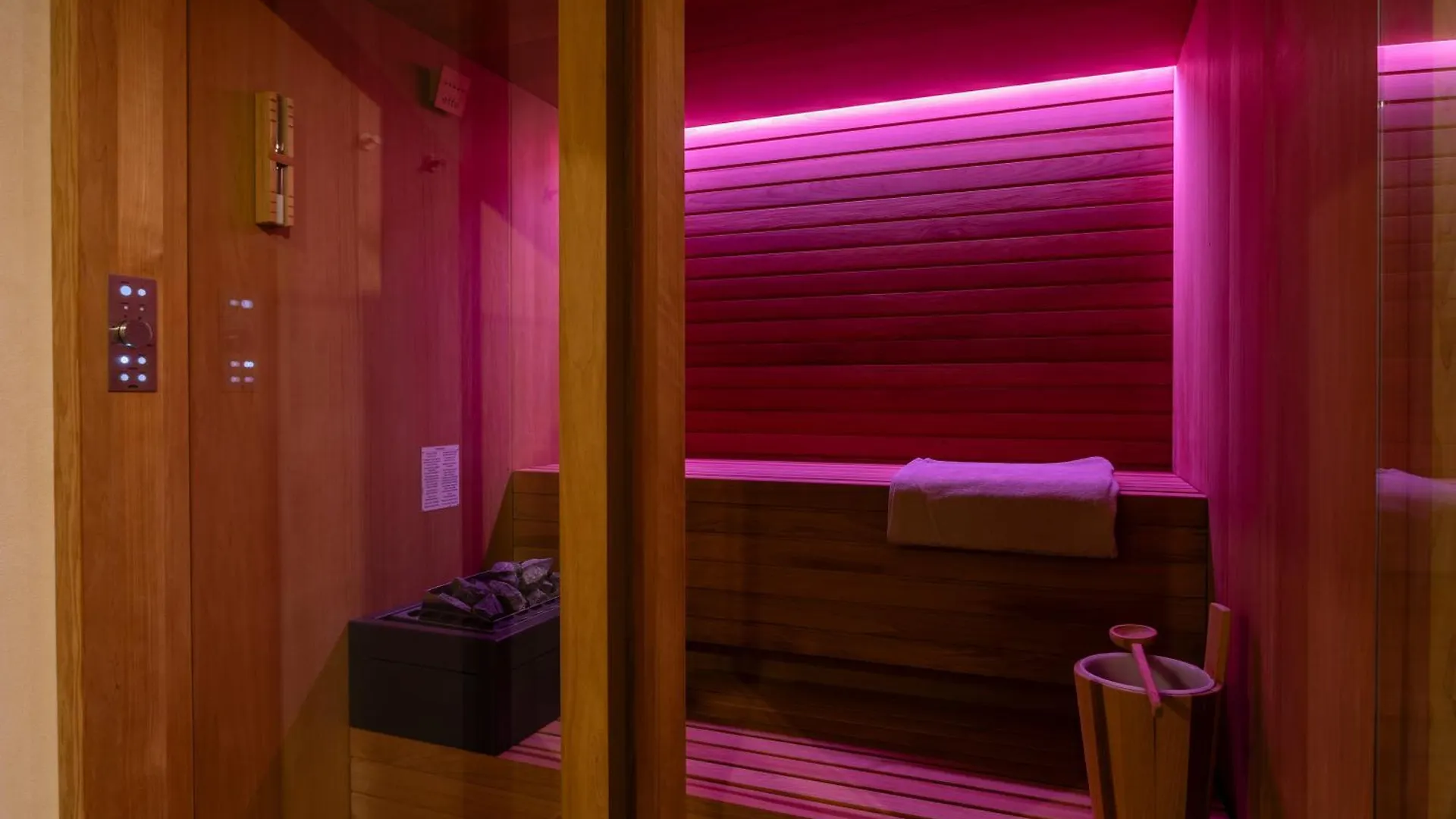 Elesor & Spa 莫迪卡 度假居